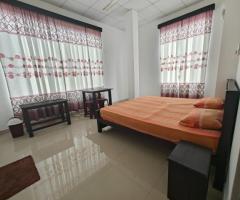 Rooms and apartments Negombo Beach Side